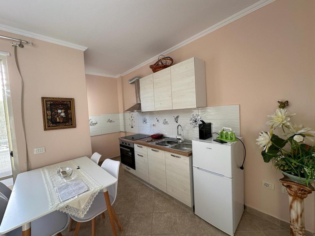 Sunset Sea View - Beachfront Balcony - Ac - Wifi Durres Exterior photo